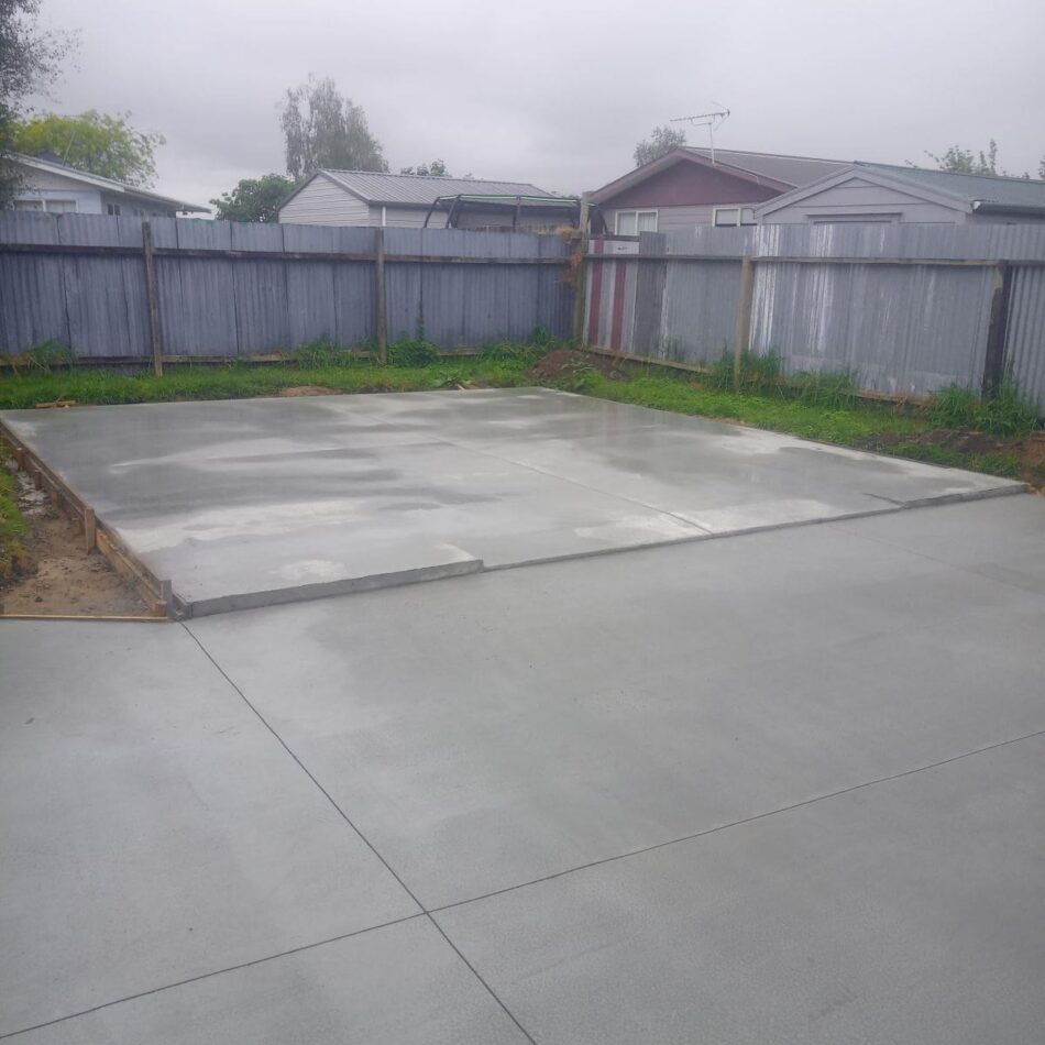 Reliable Concrete Layer Services for Quality and Durability